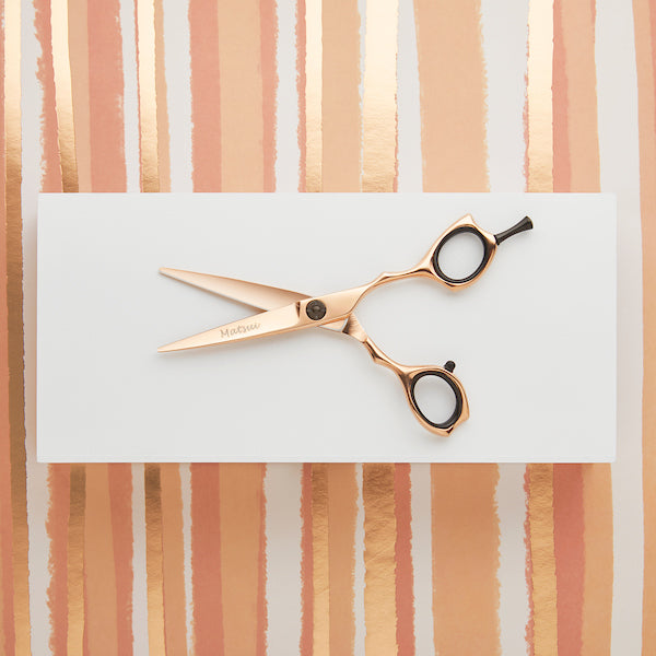 Forbici per tagliare i capelli ricci